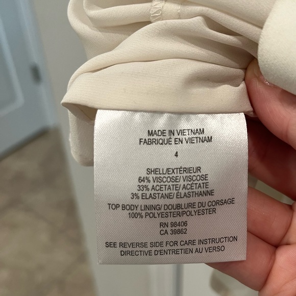 Theory Dress - Style Rimlan - Crème Color - Sz 4 - Picture 3 of 4